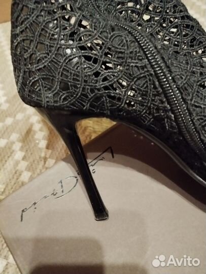 Полусапожки женские 39 размер