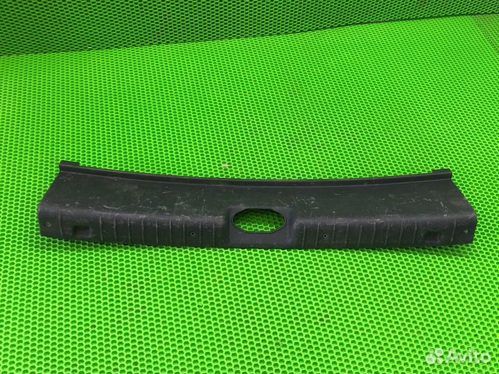 Накладка багажника задка Лада гранта седан