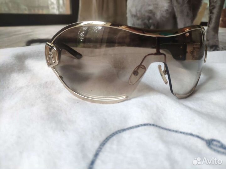 Солнцезащитные очки gucci