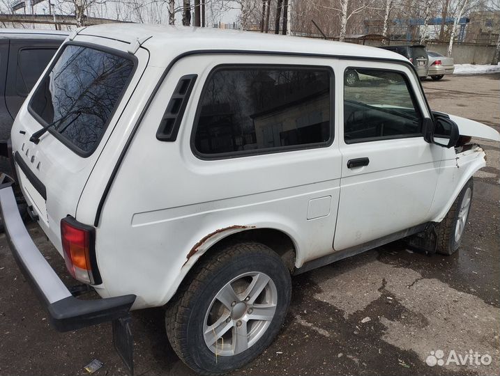 LADA 4x4 (Нива) 1.7 МТ, 2021, битый, 45 000 км