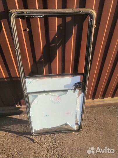 Стекло сдвижное левое volkswagen t4