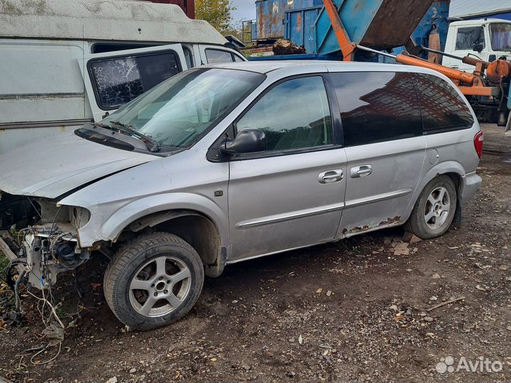 Chrysler Voyager 2.4 AT, 2002, 190 000 км