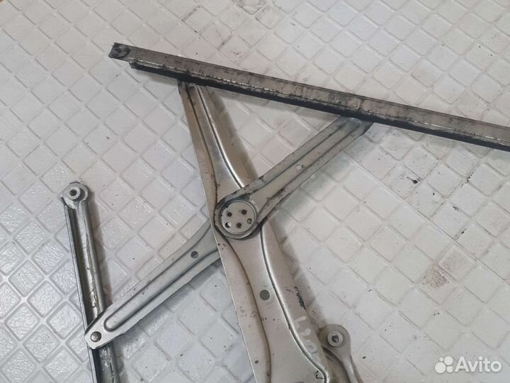 Стеклоподьемник задний mitsubishi l200 kb