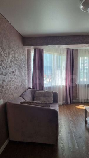 4-к. квартира, 95 м², 2/10 эт.