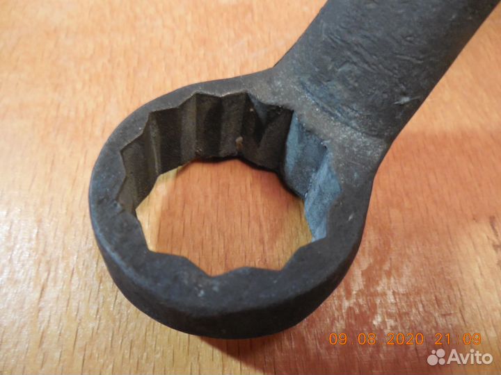 Ключ накидной на 32 под трубу. Производство СССР