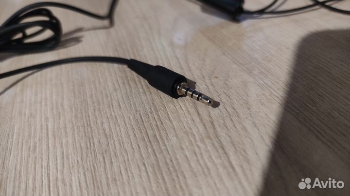 Новые проводные наушники Micro-Jack