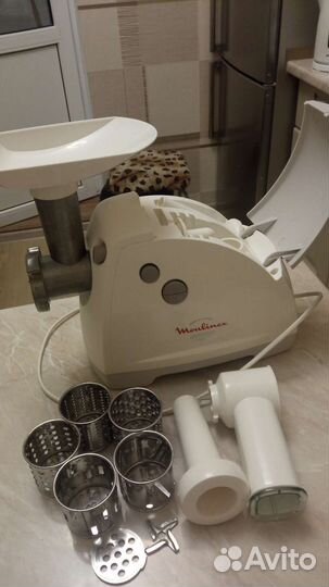 Мясорубка электрическая