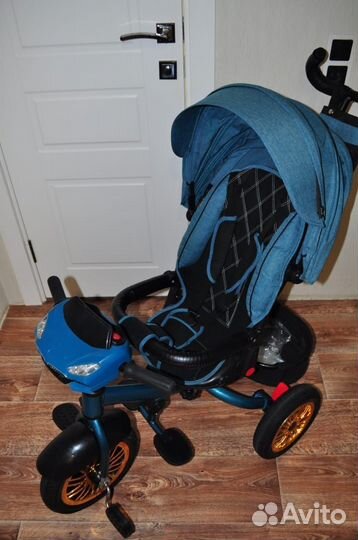 Велосипед коляска с ручкой в отличном состоянии