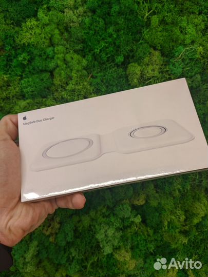 Беспроводная зарядная станция Apple MagSafe