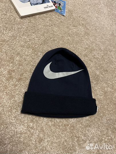 Шапка Nike Swoosh Dri-Fit