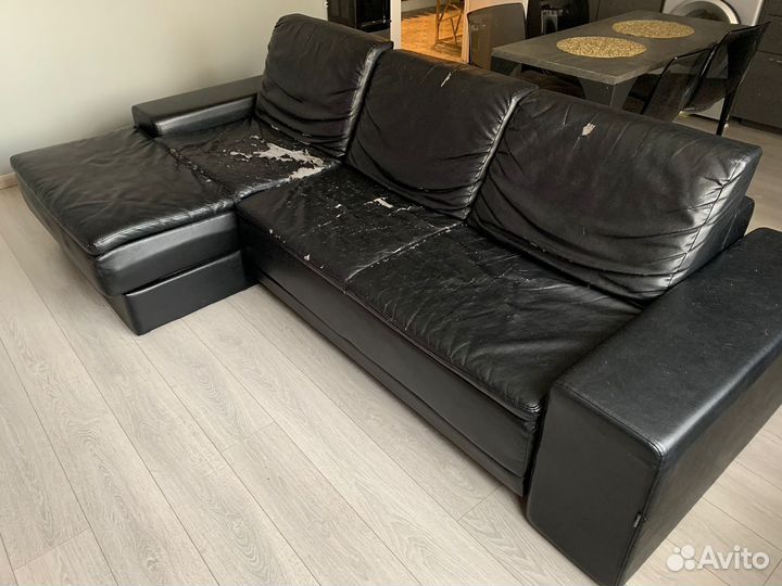 Диван угловой