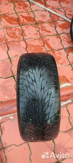 Nokian Tyres Hakkapeliitta R2 225/50 R17 98R