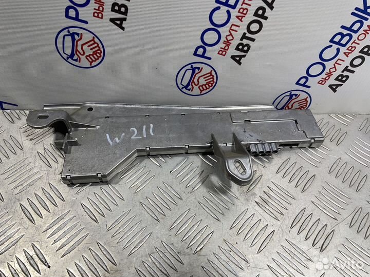 Антенна Mercedes-Benz E-Class (W211) III (2002–200