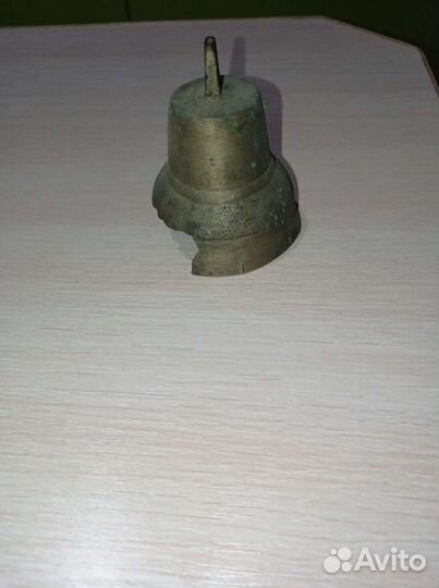 Старинный колокол