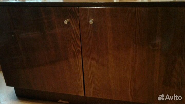 Тумба под телевизор