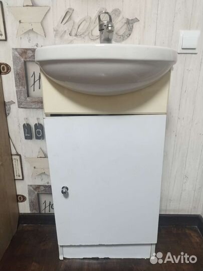 Тумбочка с раковиной бу