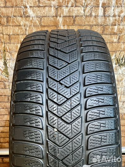 Pirelli Winter Sottozero 3 245/45 R17