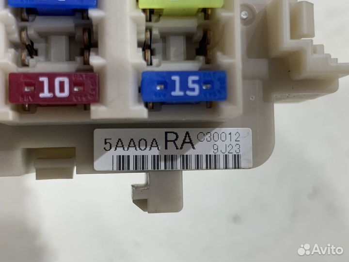 Блок предохранителей в салоне Nissan Murano Z52