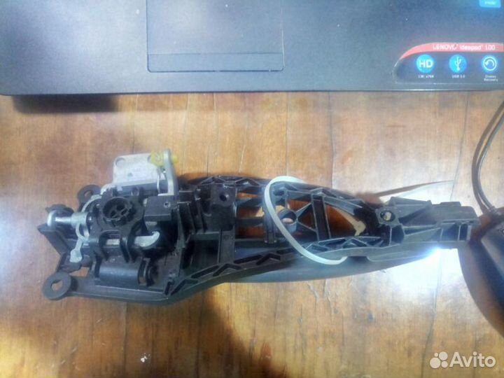 Ручка двери внешняя передняя левая Opel Corsa D