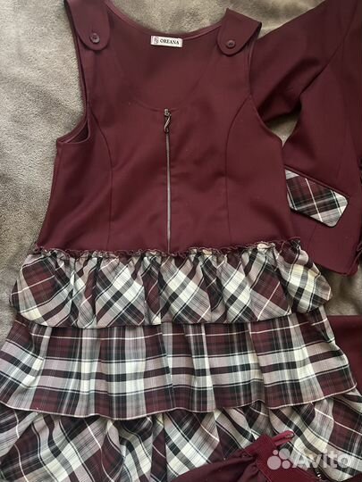 Продам школьную форму рост 134-140