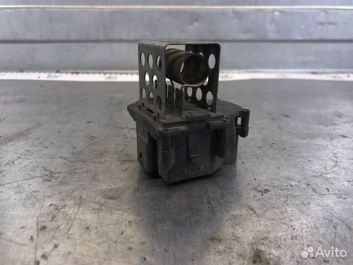 Резистор вентилятора охлаждения Citroen C4 LA