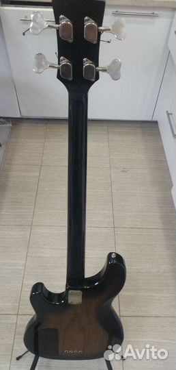 Jolana superstar bass