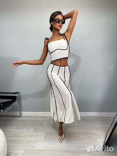 Красный летний костюм