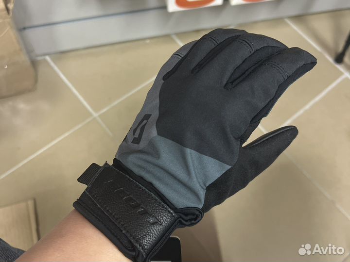 Велоперчатки