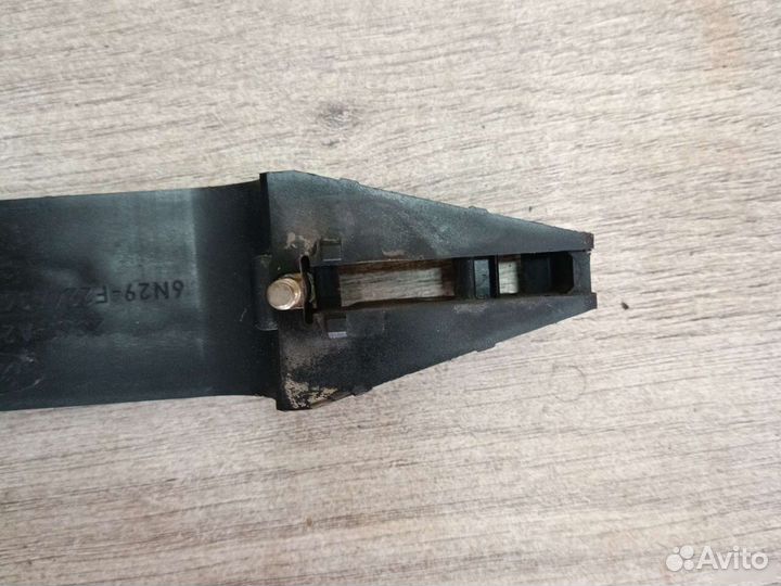 Кронштейн ручки передней правый ford fusion