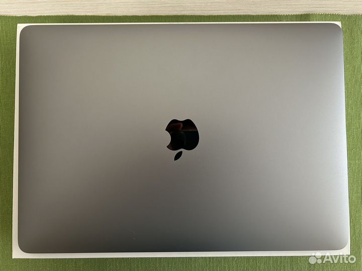 Apple MacBook air 13 2020 m1