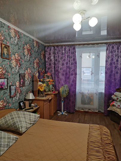 4-к. квартира, 83 м², 1/9 эт.