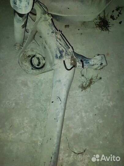 Балка подвески задняя Toyota Prius хэтчбек III