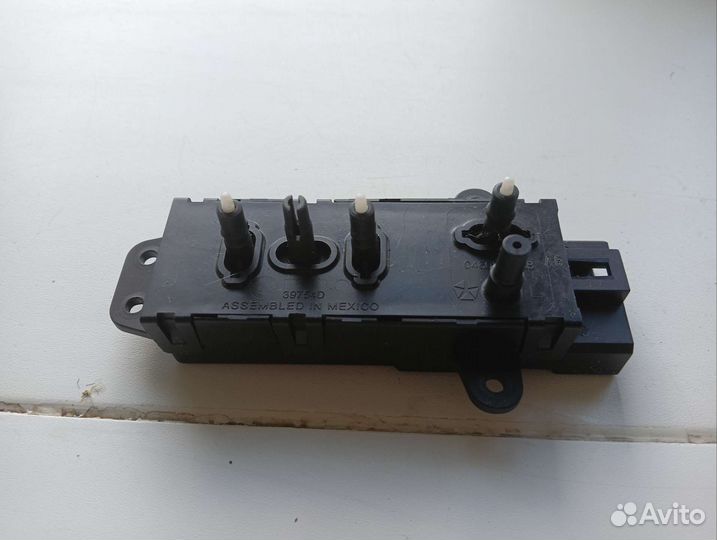 Управление сиденьем Chrysler sebring