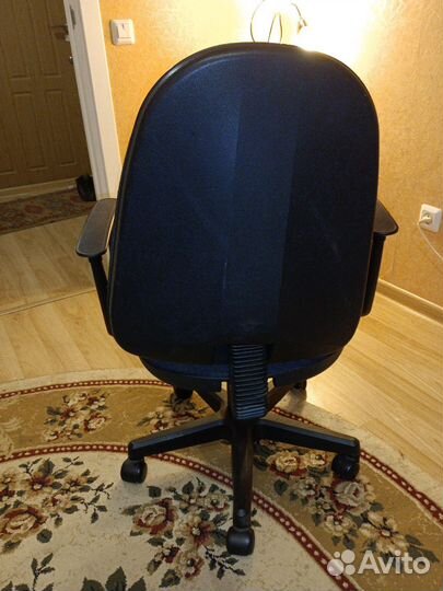 Компьютерное кресло