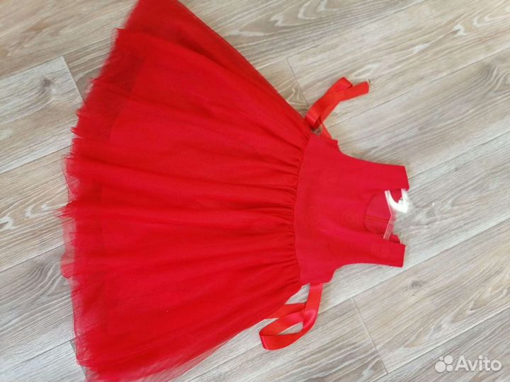 Красивые платья на праздник