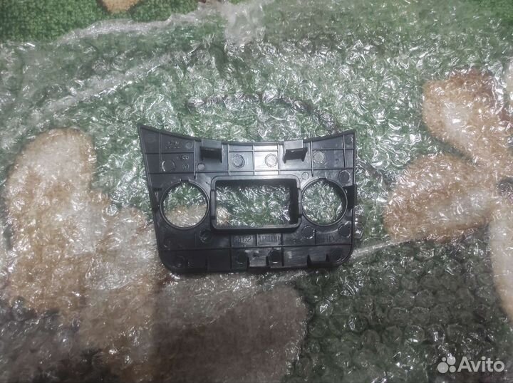 Крышка консоля для Hyundai solaris 1