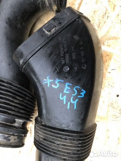 Патрубок воздушного фильтра BMW X5 E53