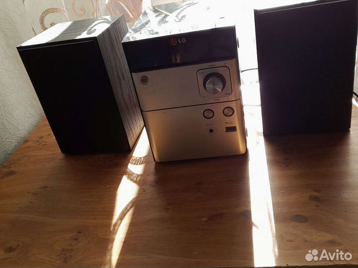 Музыкальный центр lg