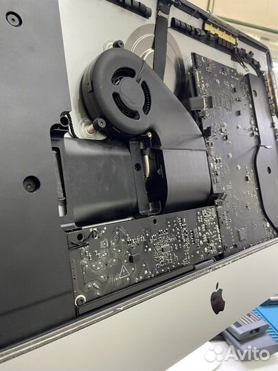 Ремонт телефонов - Замена аккумулятора iPhone