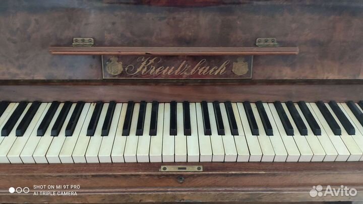 Антикварное пианино Kreutzbach Немецкое продам