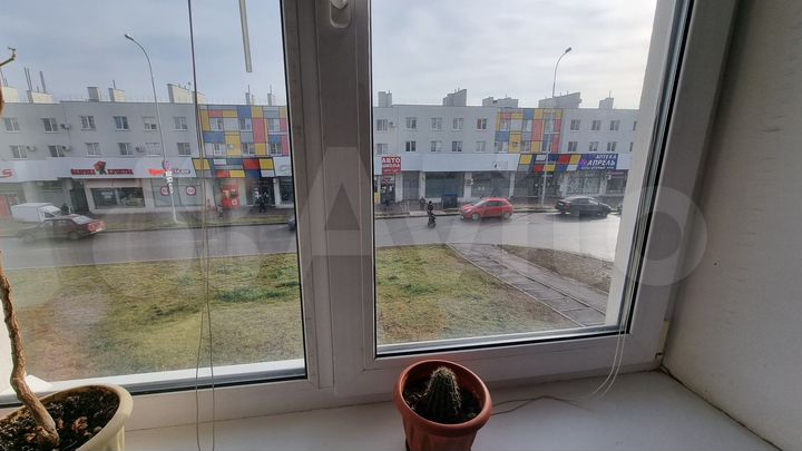 2-к. квартира, 58 м², 1/3 эт.