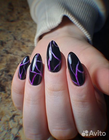 Маникюр педикюр