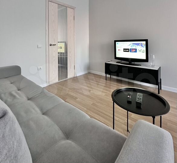 1-к. квартира, 42 м², 8/10 эт.