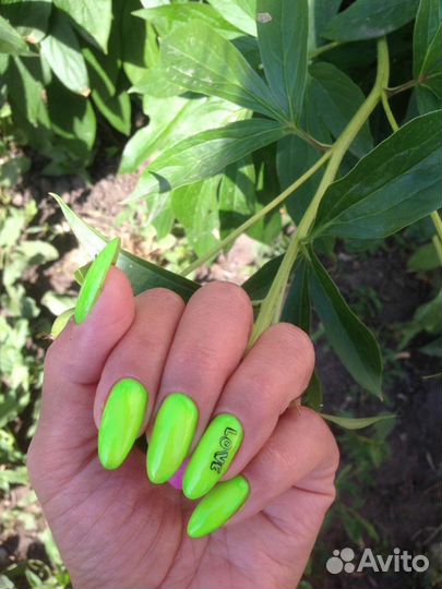 Маникюр, педикюр