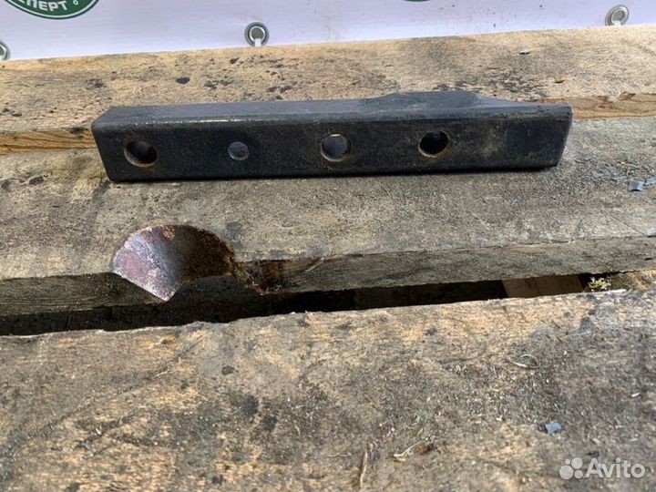 Дистанционный элемент Scania