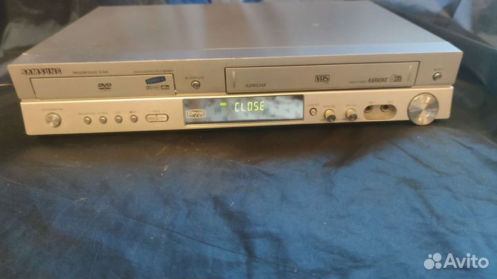 Проигрыватель DVD/VCR Samsung