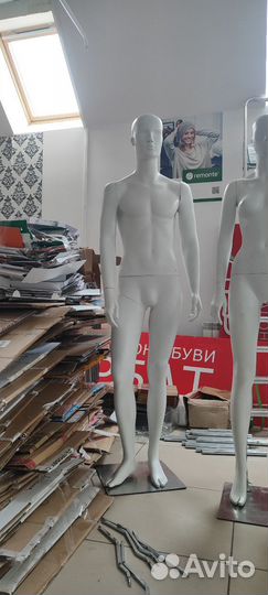 Манекены для магазина бу