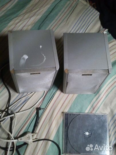 Компьютерные колонки дерево