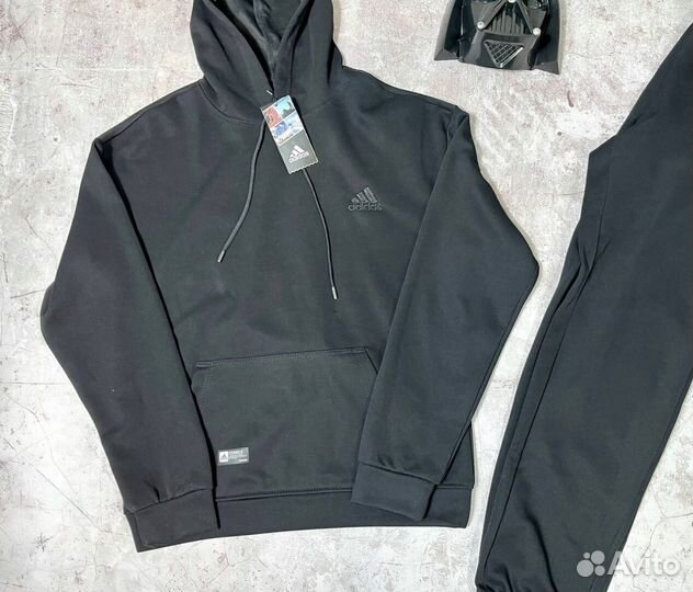 Спортивные костюмы Adidas