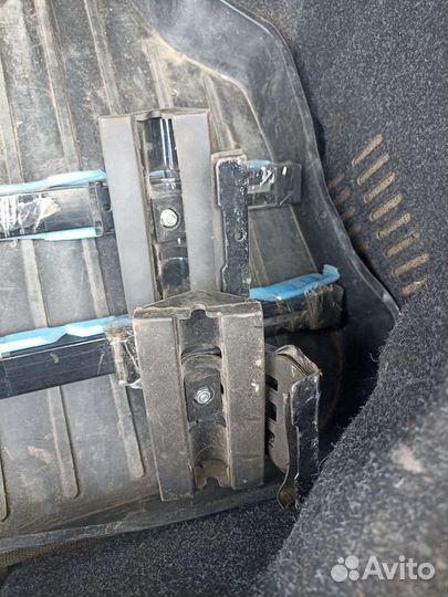 Багажник на крышу автомобиля